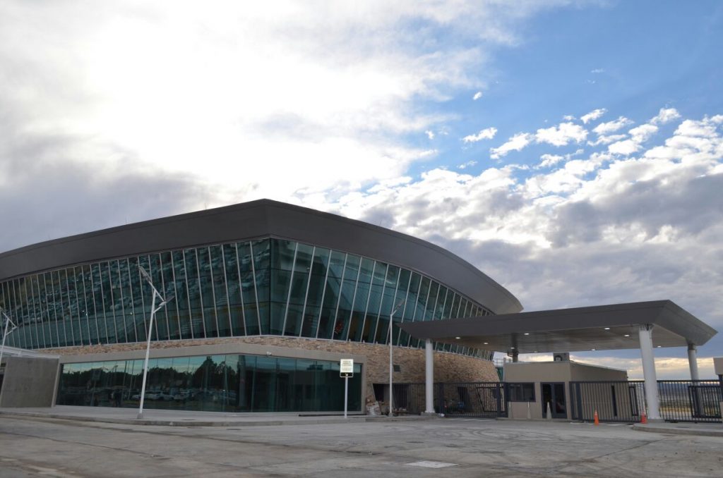 Arcioni y Dietrich inauguran la 1° etapa de la obra del Aeropuerto