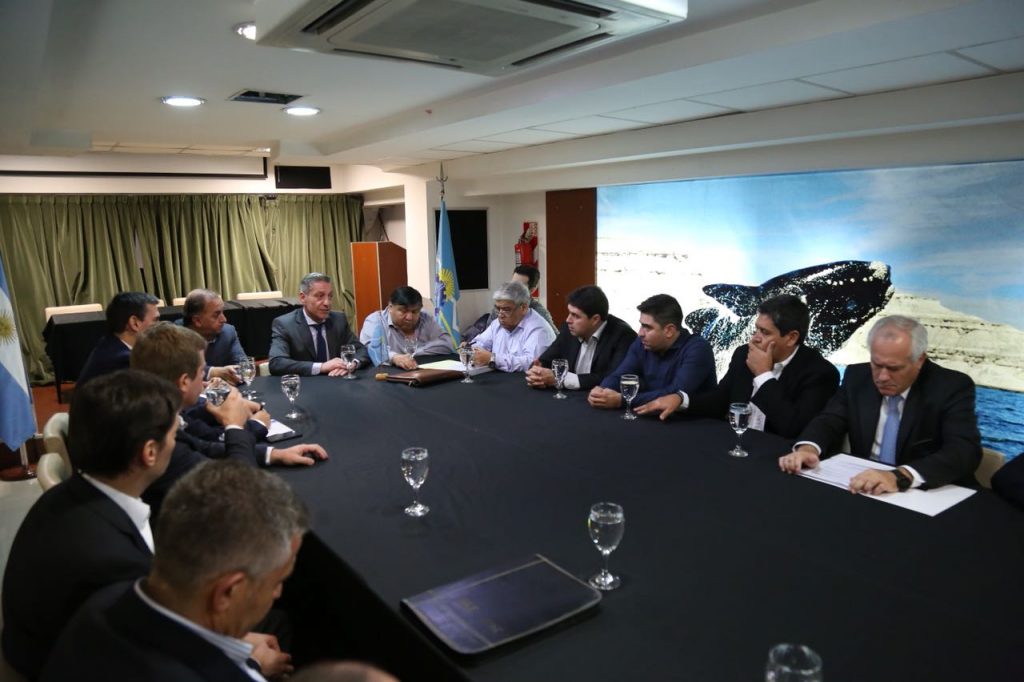 Linares: “La madurez y diálogo sindical permitirán incrementar la producción en la Cuenca”