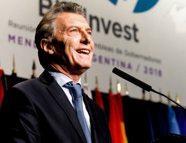 Macri: “En el Sur calefaccionan las veredas con lozas radiantes”