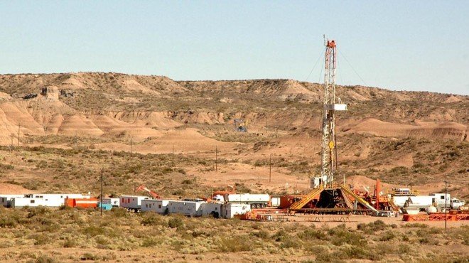 La crisis ya frenó la llegada de US$ 4.000 millones a Vaca Muerta
