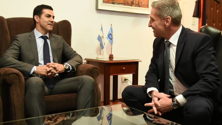 Arcioni viaja a Salta para reunirse con Urtubey en una agenda común de desarrollo