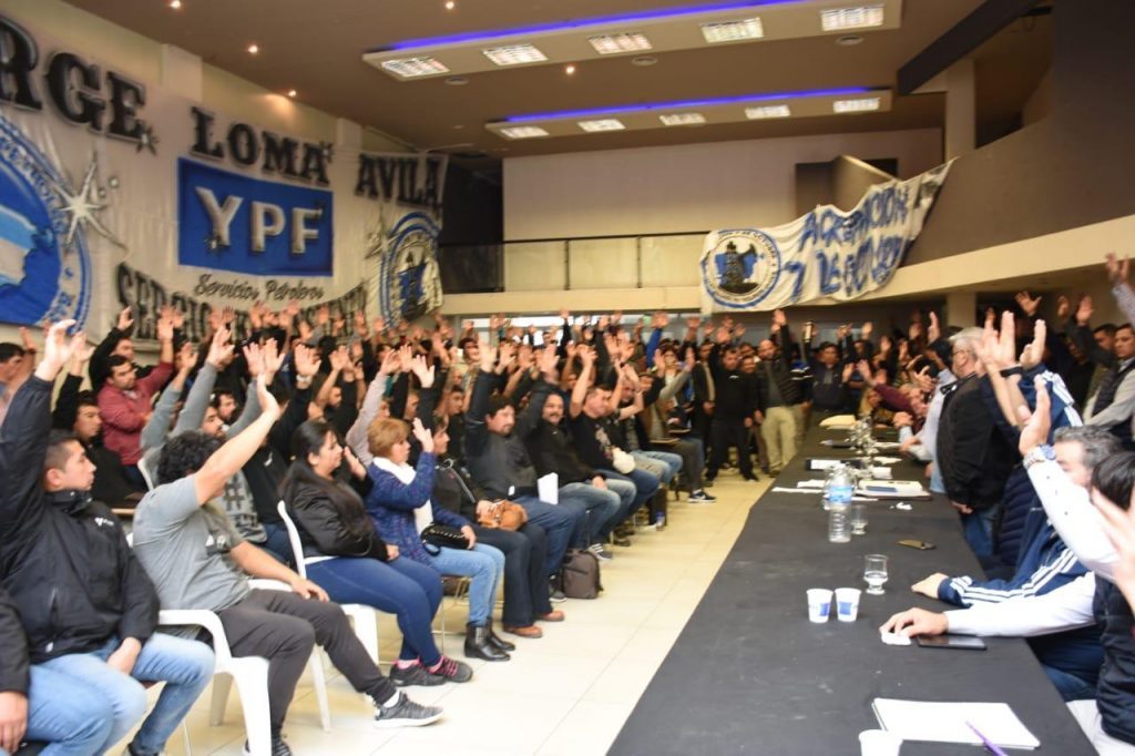 A la espera de la audiencia, los petroleros no realizarán horas extras
