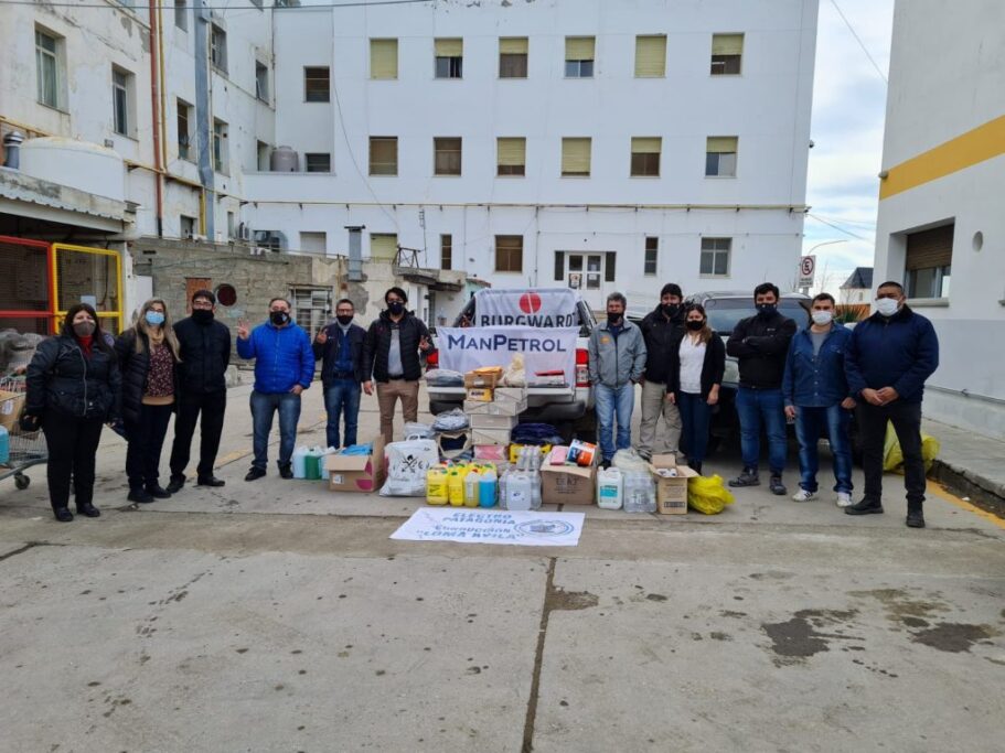 Trabajadores petroleros entregaron donación al Hospital Regional