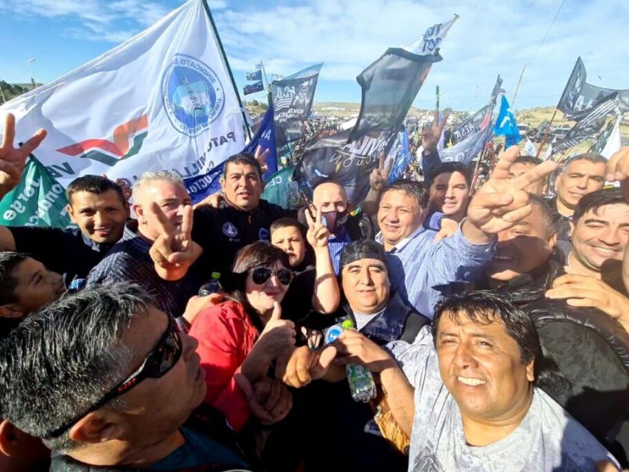 Jorge “Loma” Ávila encabeza el acto de cierre de campaña, a un día de las elecciones del gremio