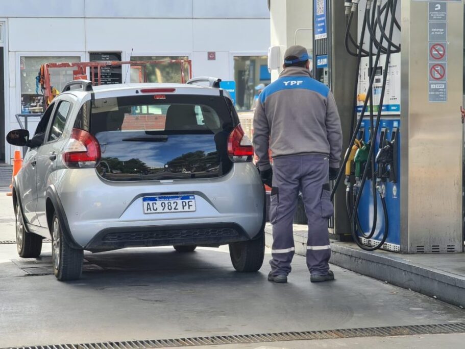 Por qué se descongeló el precio de los combustibles