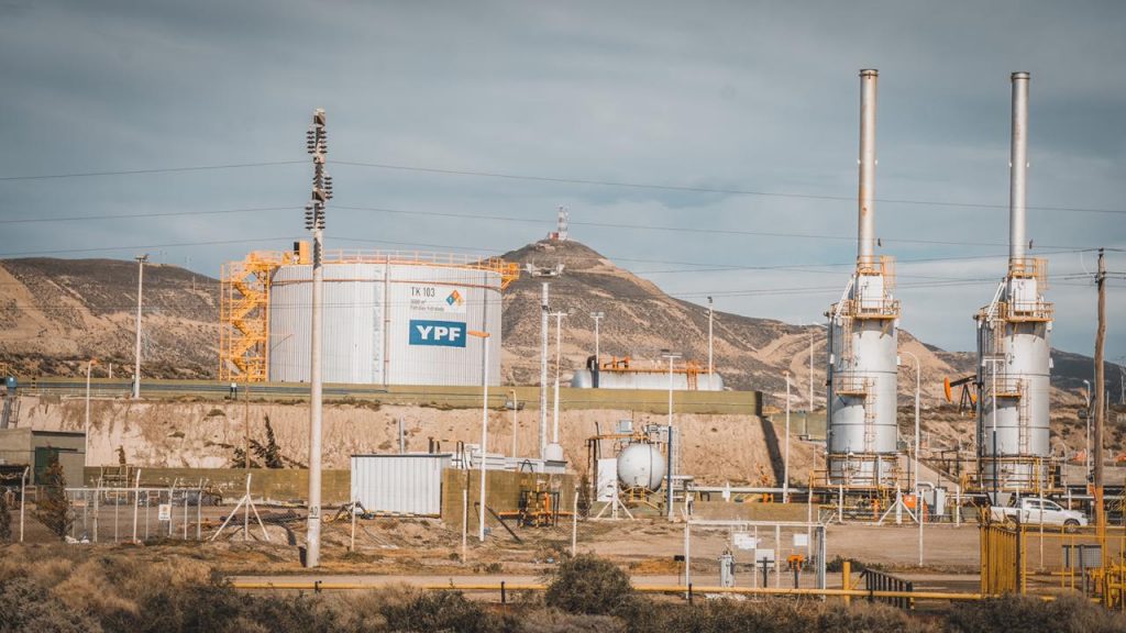 YPF anuncia inversiones por U$S 3.700 millones, pero no sube más actividad para la Cuenca