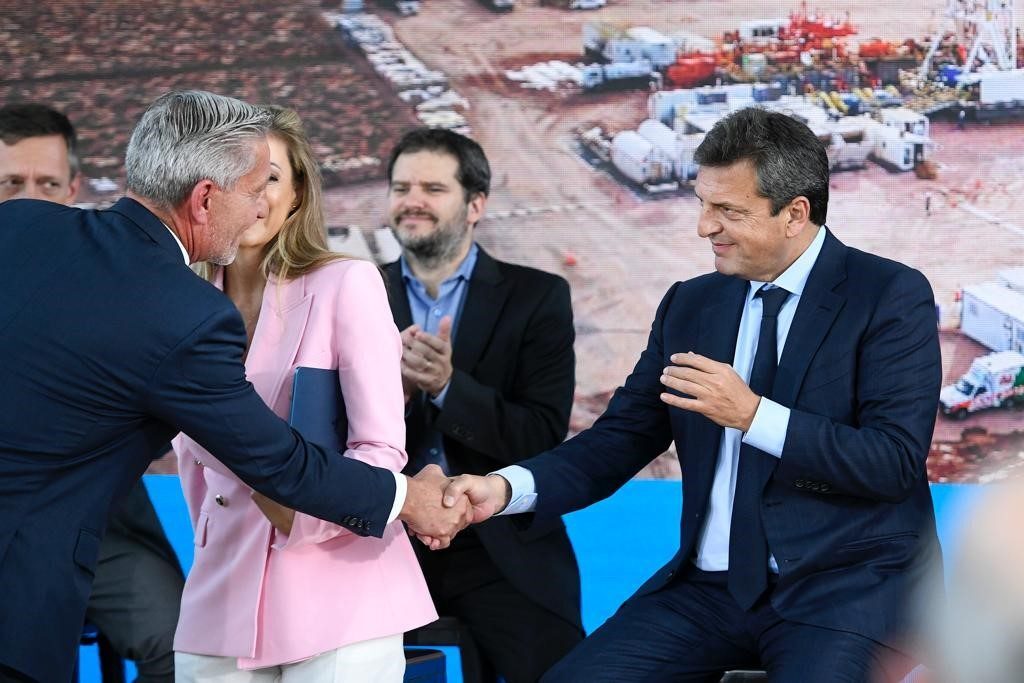 Arcioni participó junto al ministro Massa de la presentación de las Rondas 4 y 5 del Plan Gas. Ar