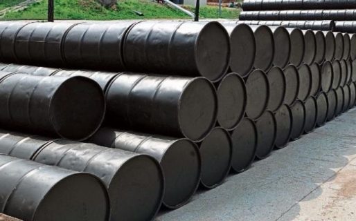 El petróleo vuelve a caer ante los recortes de la OPED+