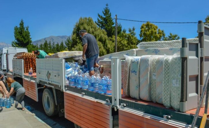 Petroleros solidarios: envían ayuda a los damnificados por incendios en Epuyén